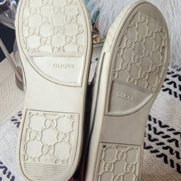 Pre-owned authentic Gucci shoe - Picture 8 of 9